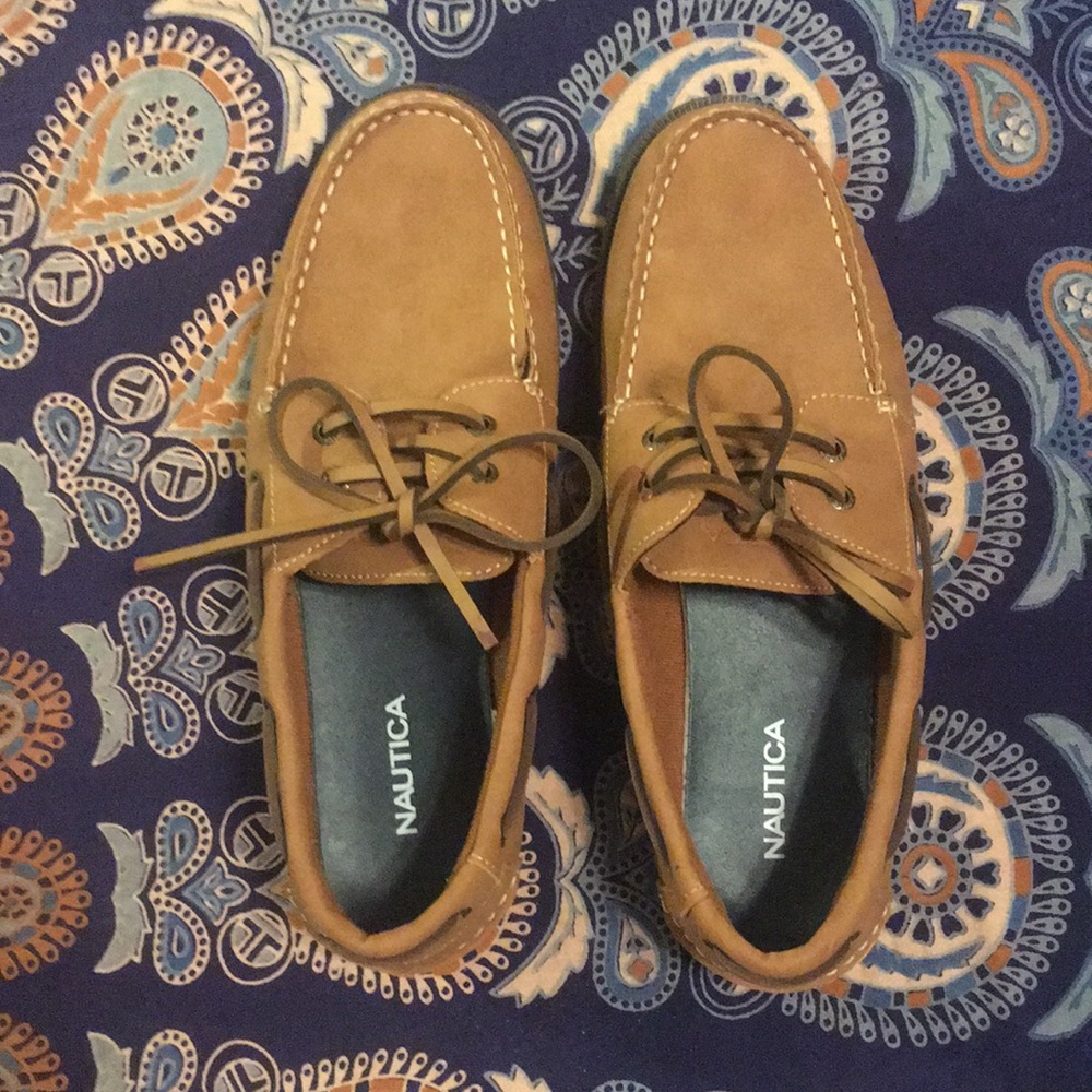 New! Men’s Nautica Tan Boat Shoes size 10.5